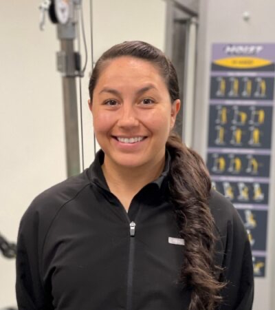 Nicole-Vasconcellos-PTA-PacificPro-Physical-Therapy-